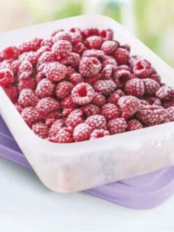Tupperware кутия 1л удобна и за фризер